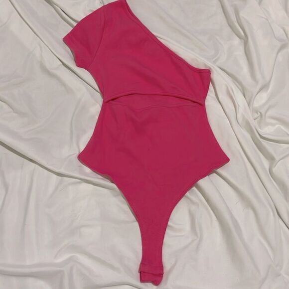 NWOT- ASOS- 00. Cutout Bodysuit - Picture 1 of 6